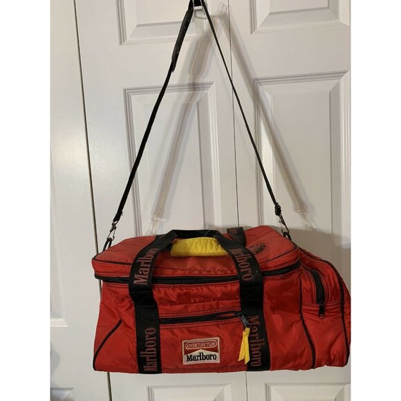VTG Marlboro ADVENTURE TEAM LIZARD ROCK Red LARGE Bag Cooler‎